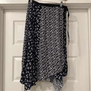Rag & Bone Asymmetrical Floral Flower Rose Print Black & White Crepe Wrap Skirt